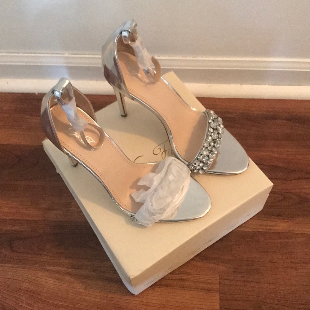 STRAPPY SILVER WEDDING/ FORMAL HEELS